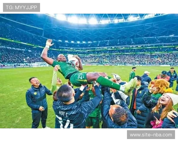 法比奥·阿布雷乌斩获金靴，28球成就个人荣誉